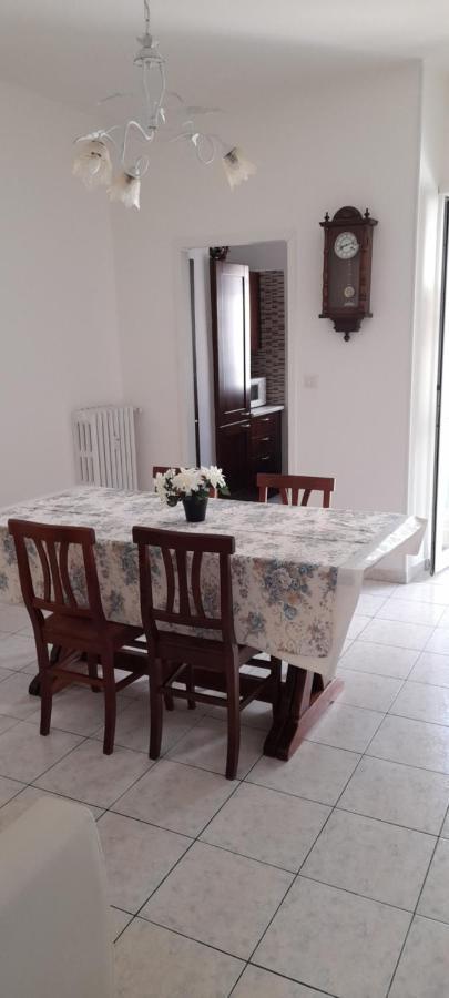 Bellissimo Alloggio Vicino Alla Metro Bengasi,Lino House Turin Exteriör bild